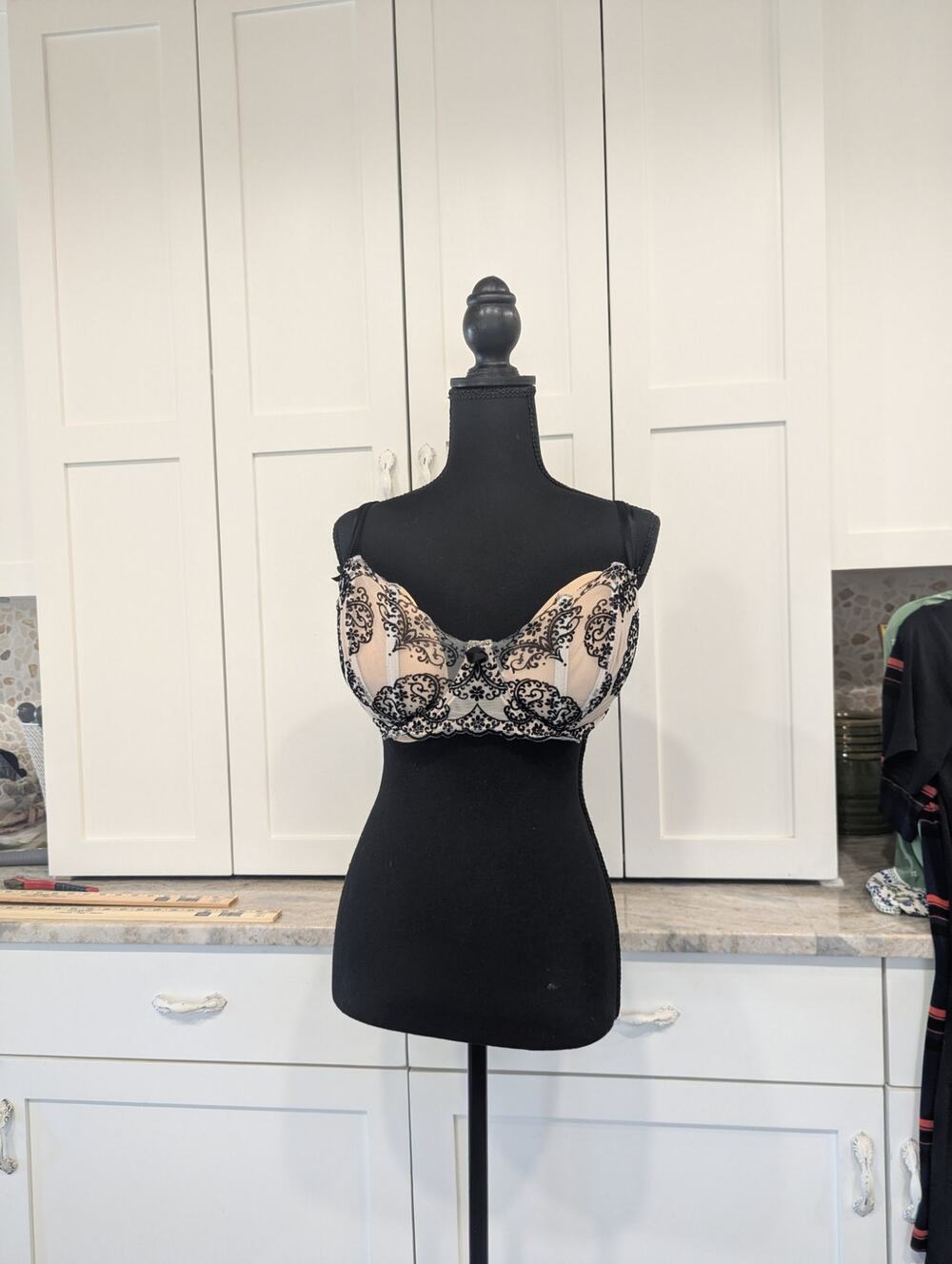 Victoria Secrets Bra, 38DD, Corset style.